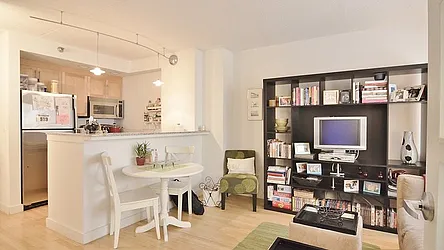 Rented by Park Property Advisors