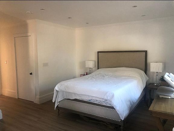 4th image of 2838 Westwood Blvd