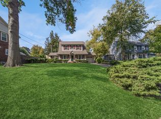 1000 43rd St, Des Moines, IA 50311