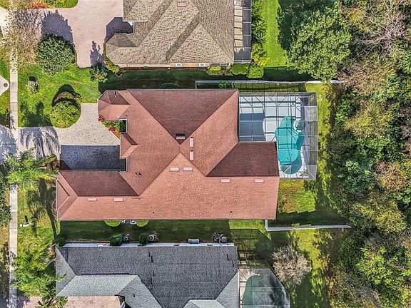 4th image of 1542 Wescott Loop