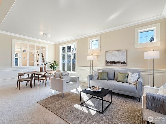 4th image of 3903 NE 21st Street