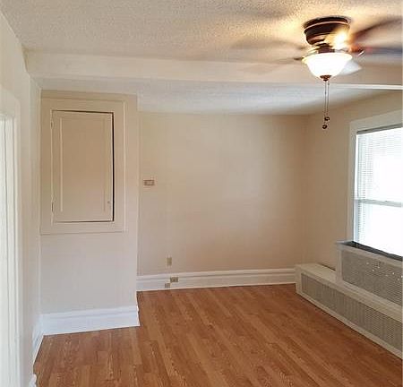 5th image of 333 N Balph Ave