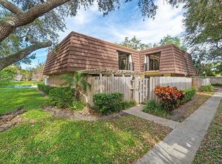 212 2nd Ln #212, Palm Beach Gardens, FL 33418