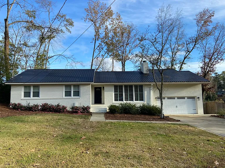 264 E Vineland Rd — Photo 1