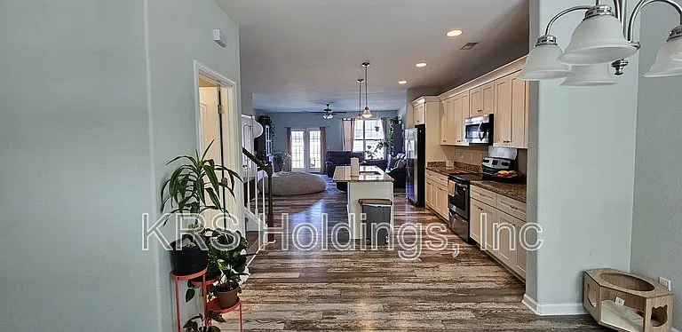 918 Hillside Ave — Photo 3
