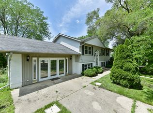 530 S Buffalo Grove Rd, Buffalo Grove, IL 60089