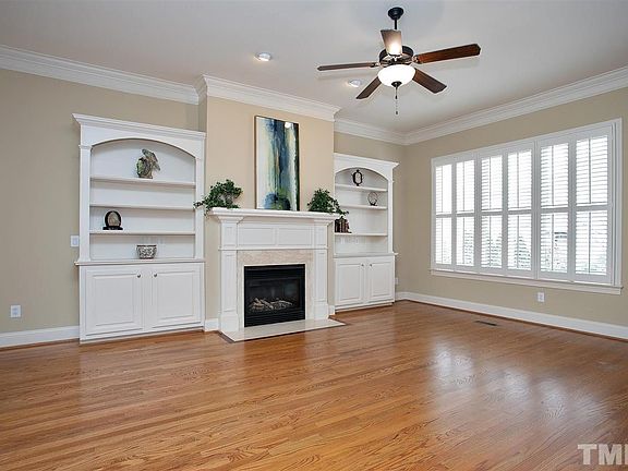 4th image of 2834 Cameron Pond Dr
