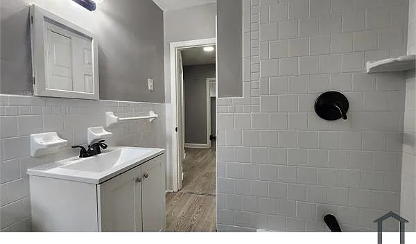 6128 Parkway Dr #B — Photo 5