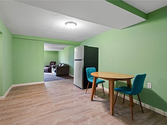 5th image of 1616 Marshall St Room C