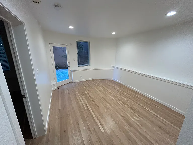788 Ashbury St — Photo 16
