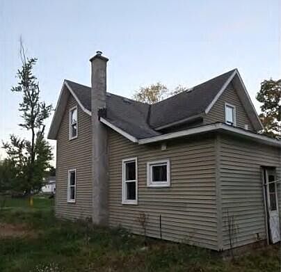 2nd image of 216 W Pine St