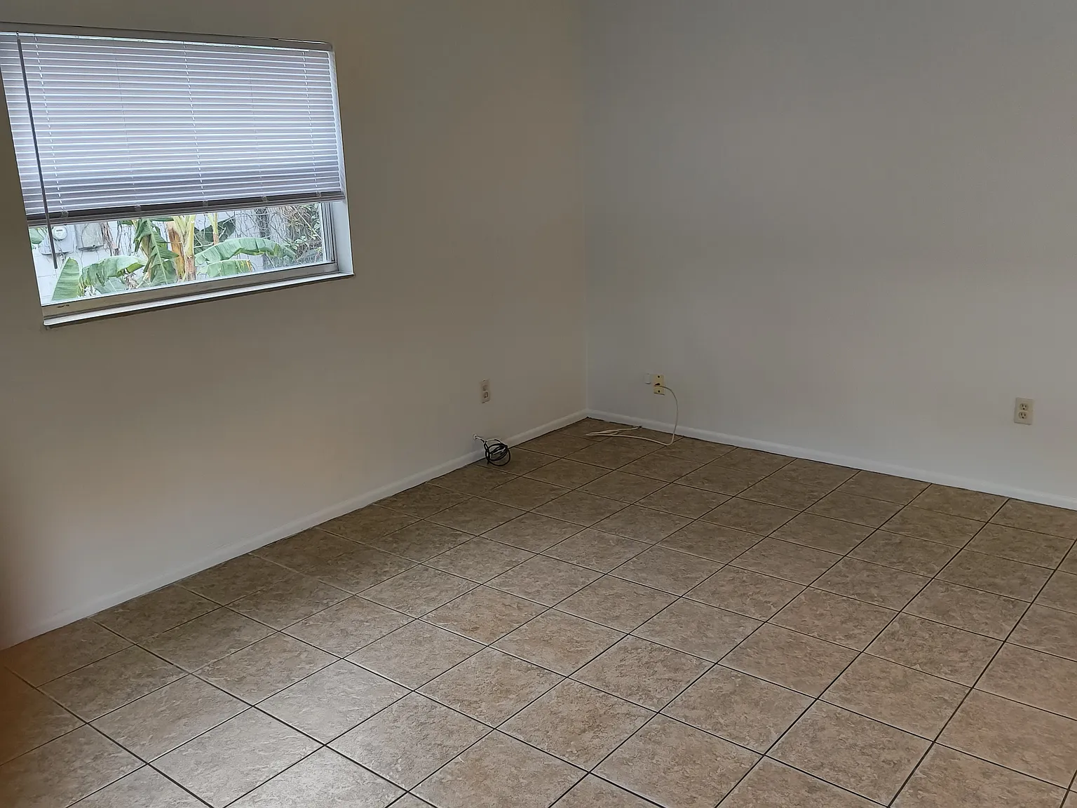 1 bed, 704 sqft, $1,050 — Photo 4