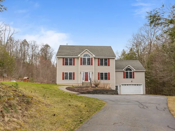 104 Lady Slipper Lane, Chester, NH 03036