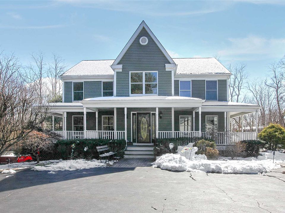 1st image of 21 Lodge Ln