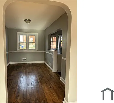 2 bed, 1200 sqft, $2,100 — Photo 4