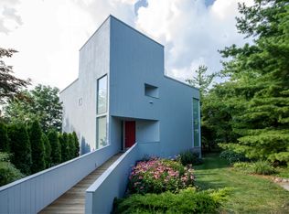 3303 S Pine Cir, Urbana, IL 61802