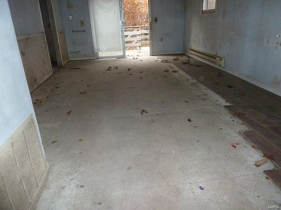 3rd image of 16 Private Dr #240
