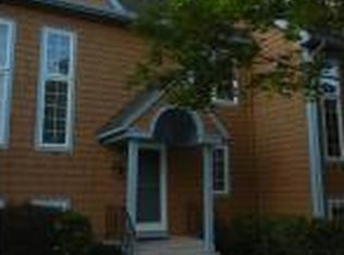 16 Joseph Ct, Broad Brook, CT 06016