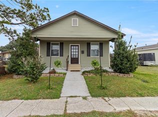 305 Laroussini St, Westwego, LA 70094