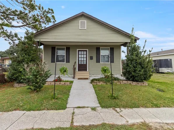 305 Laroussini St, Westwego, LA 70094