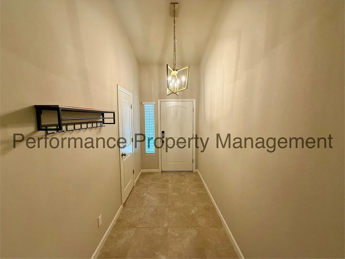 Modern 4 Bed/2 Bath SW Bakersfield Home w/ Solar, Pool & RBP — Photo 2