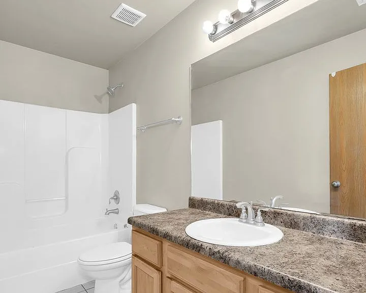 2970 W Old Farmington Rd — Photo 17