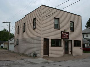 1214 17th Ave, Moline, IL 61265