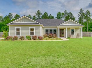 533 Parkside Cir, Crawfordville, FL 32327