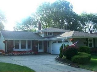 4282 Danberry Dr, North Olmsted, OH 44070
