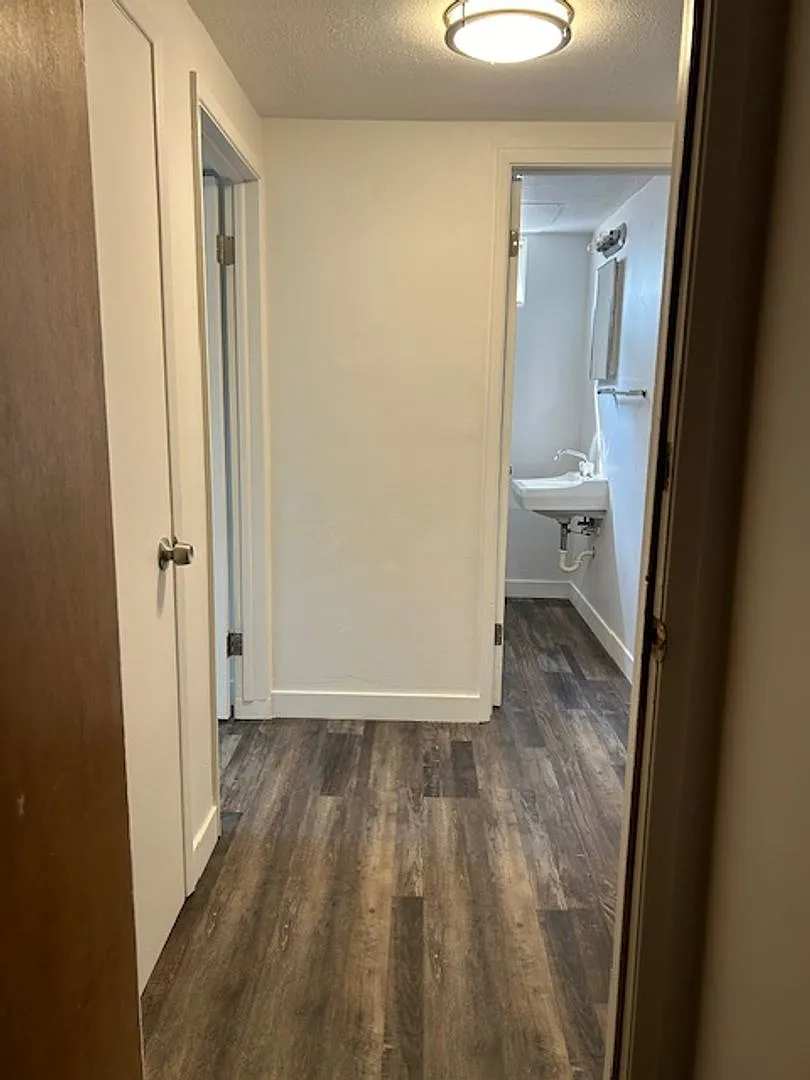 418 Lola Lane — Photo 2