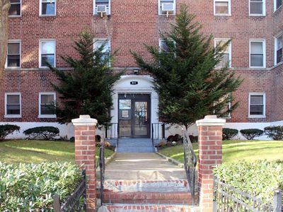 811 Bronx River Road #5A, Yonkers, NY, 10708
