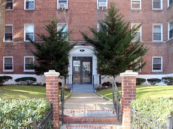 811 Bronx River Road #5A, Yonkers, NY 10708