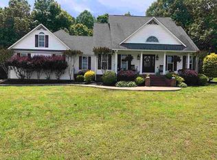 310 Fairfield Ln, Pinson, TN 38366