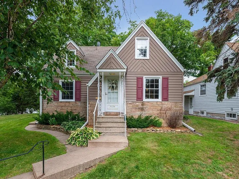 3224 Webster Ave S — Photo 21
