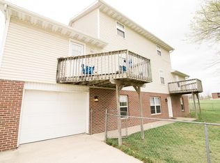 325 S Summit Dr #C, Holts Summit, MO 65043