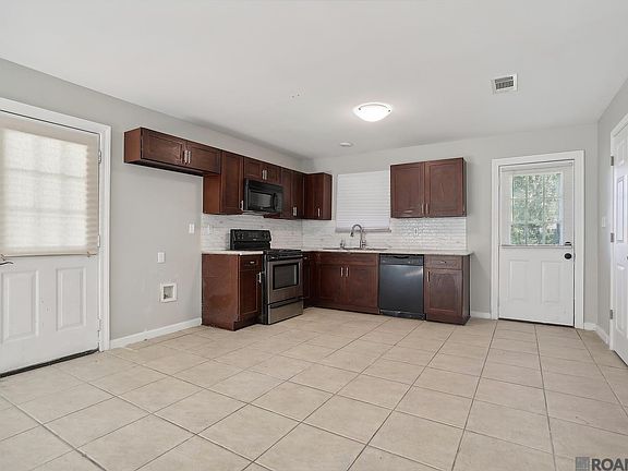 4th image of 1440 Saint Francis Ln