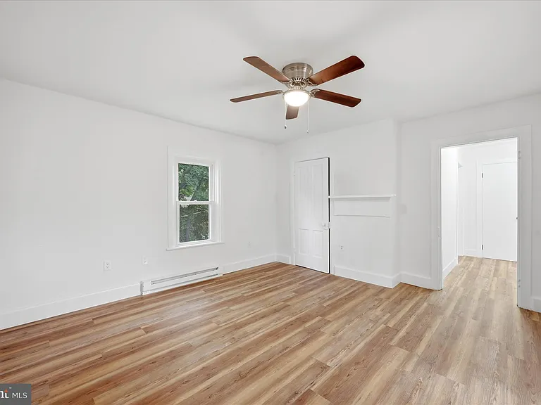 228 Cloud St #UPPER — Photo 10