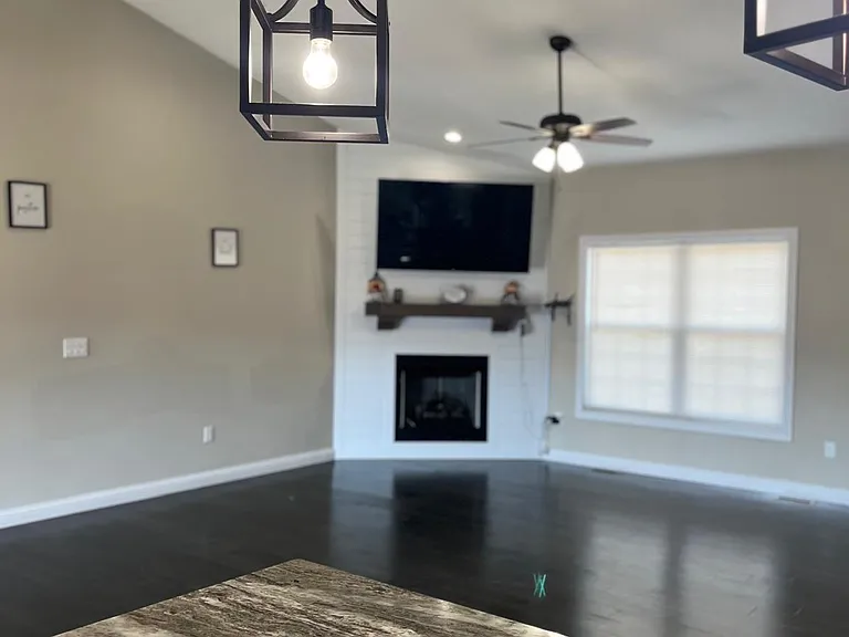 300 Turner Ct — Photo 33
