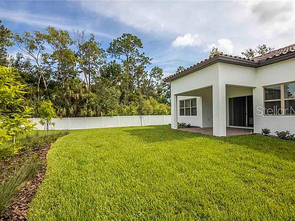 2nd image of 11642 Meadow Grove Cir