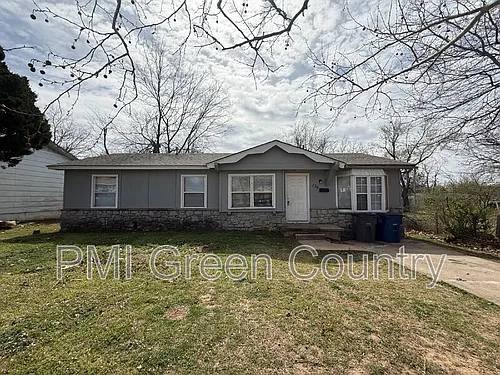 334 W 63rd Pl N Photo 1