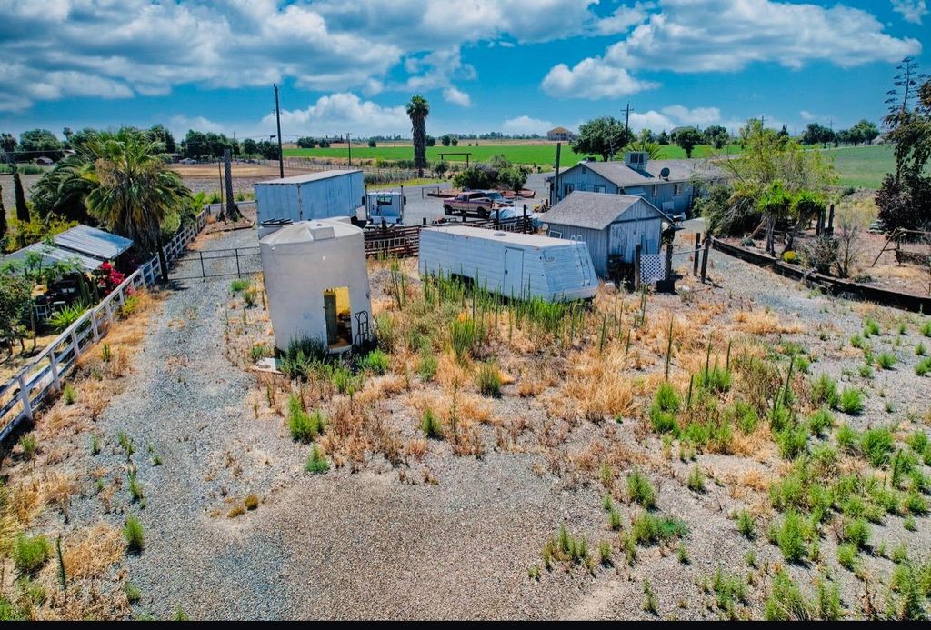 21615 El Rancho Rd, Tracy, CA - More