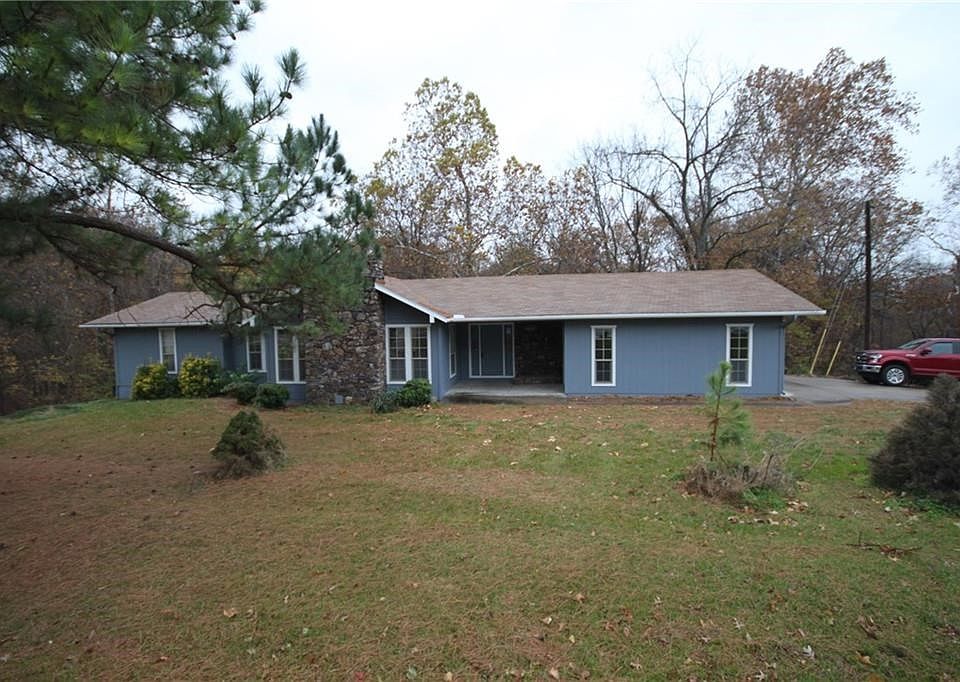 1st image of 1 Gillingham Dr