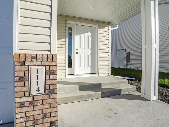 2nd image of 1114 Marlys Dr W