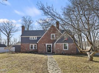 38 Brunswick St, Pittsfield, MA 01201