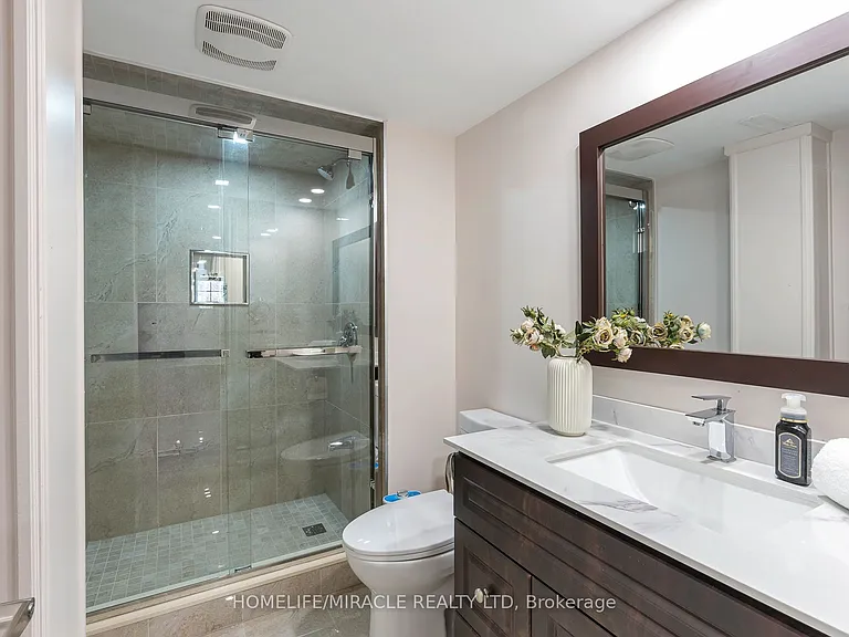 2343 Falling Green Dr — Photo 36