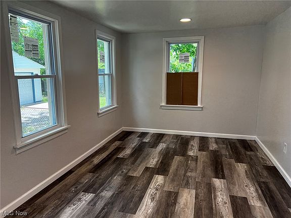 4th image of 3964 Lee Heights Blvd
