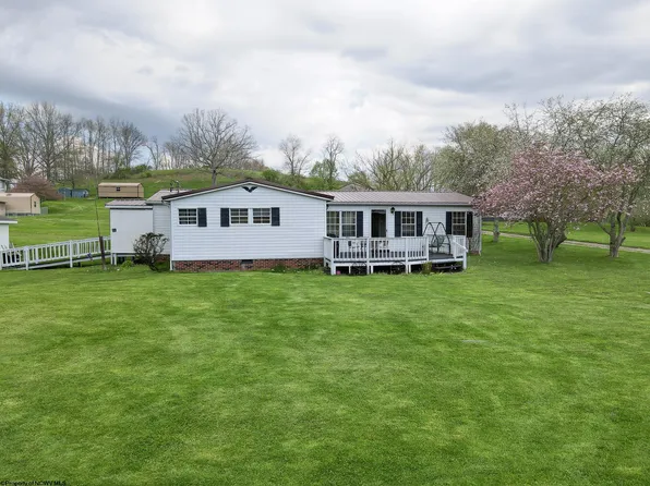 49 Westfield Rd, Jane Lew, WV 26378