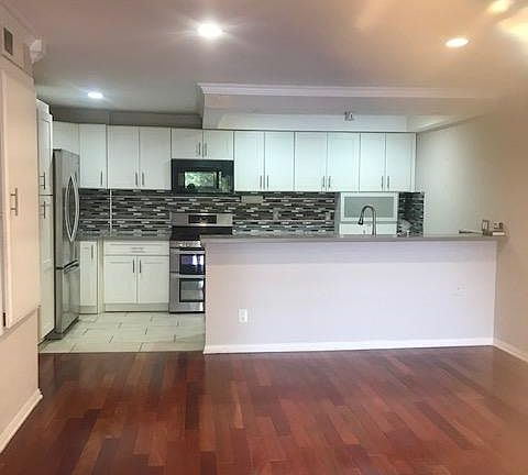 3rd image of 444 Piedmont Ave Unit 212