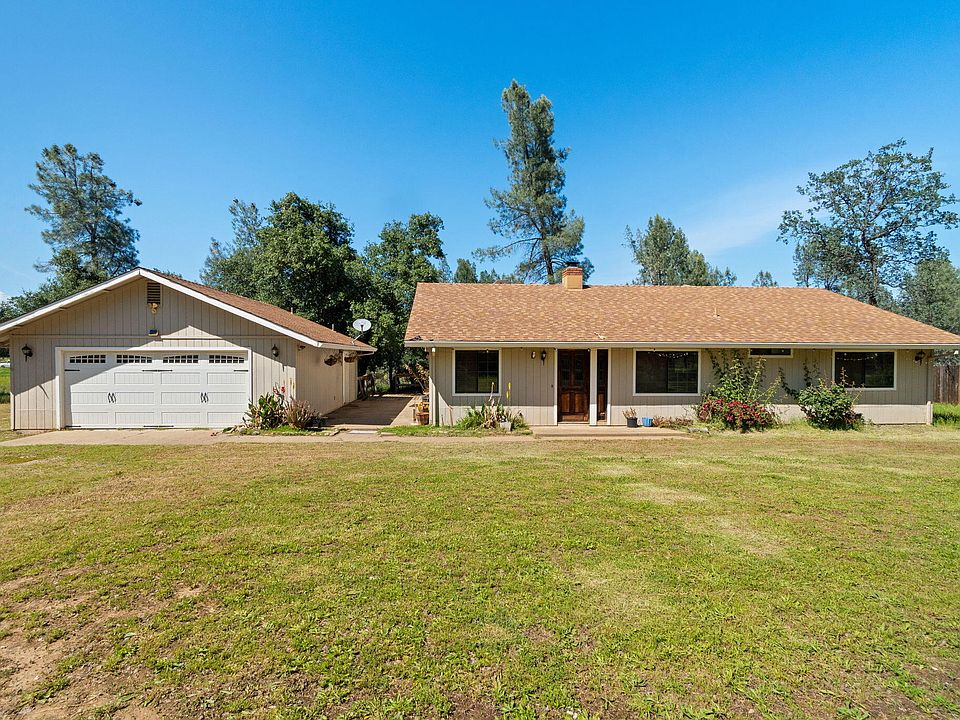 1st image of 16434 Emmett Ln