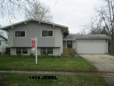 1414 Jewel Ave, St Charles, IL, 60174
